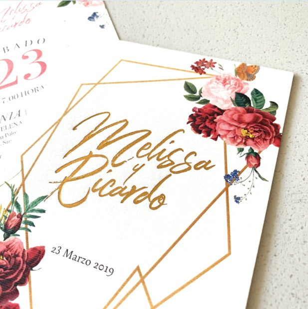Invitación Floral Marco Geométrico – Invitación de Matrimonio Elegante y Romántica