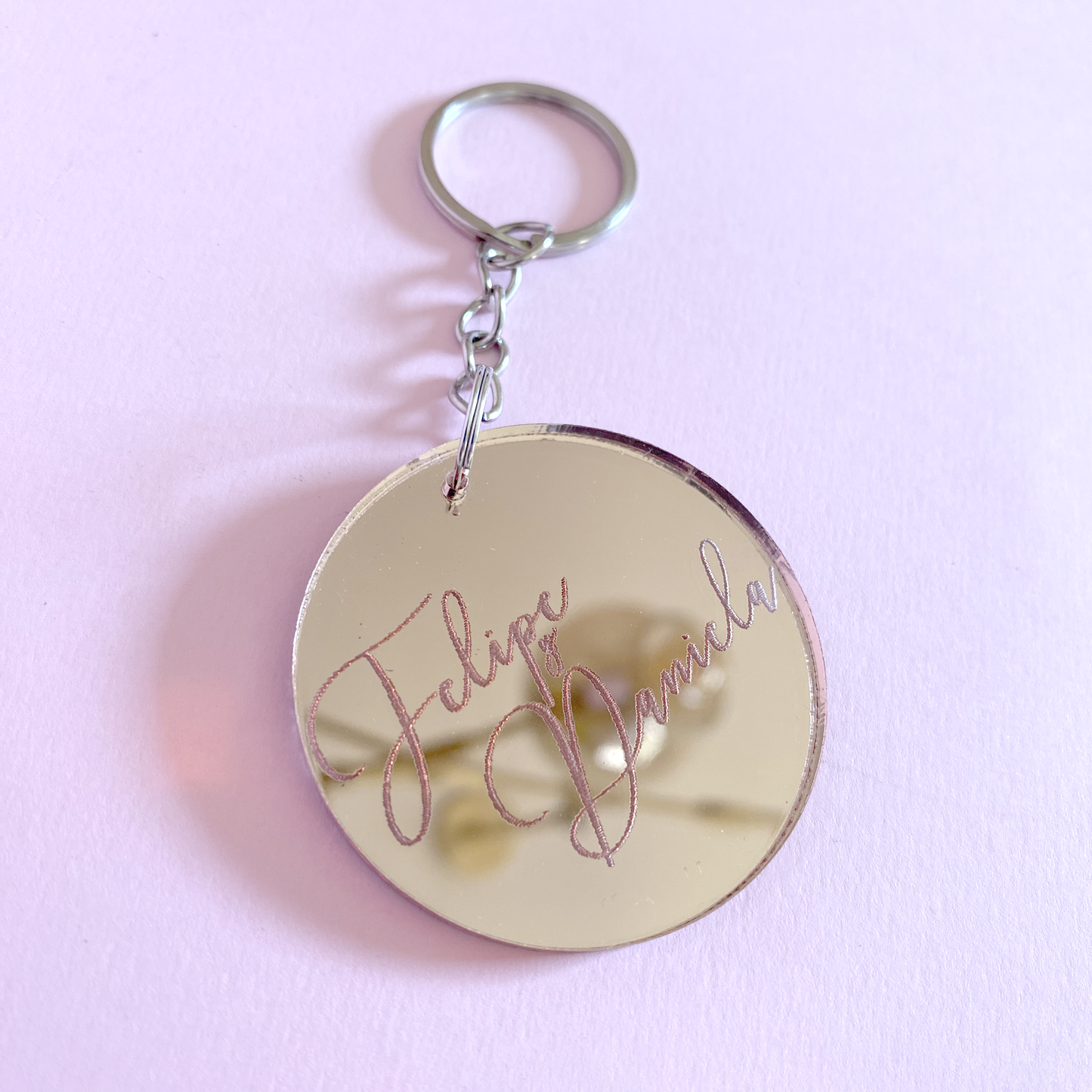 Llaveros Personalizados en Acrílico para Obsequios y Recuerdos de Matrimonio