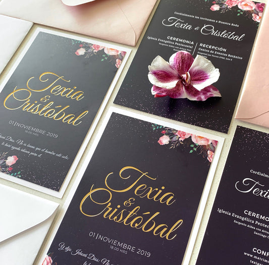 Invitación Floral Marco Blanco – Invitación de Matrimonio Elegante y Sofisticada