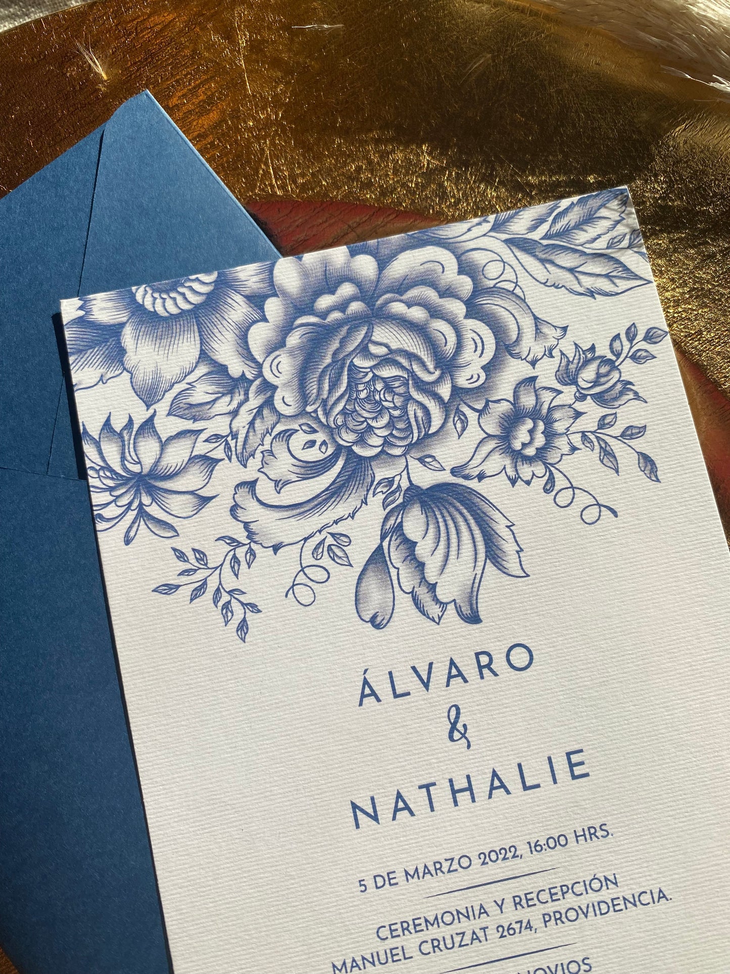 Invitación de Matrimonio Peonia Azul | Diseño Floral Elegante Personalizable